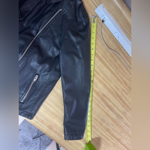 Skye’s the Limit Black long sleeve faux leather lined biker jacket women’s L - Picture 17 of 17